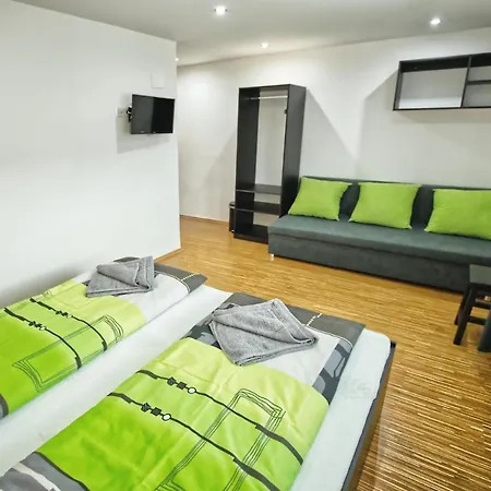 Chaloupka Víno Sklep U Palečků Casa de Férias Zaječí